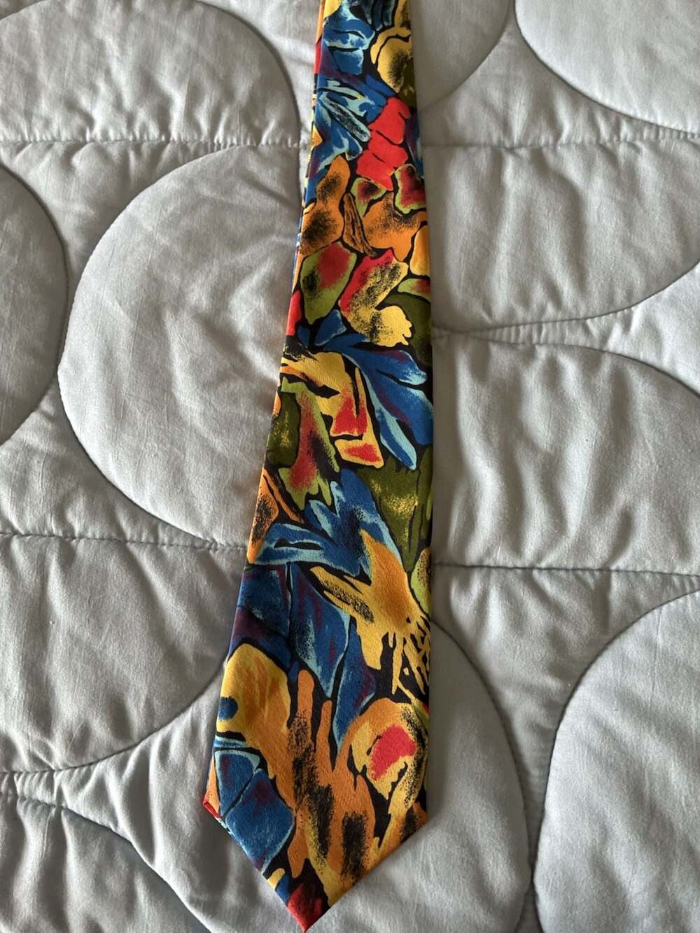 Renoir Hand Made Vintage Abstract Floral Silk Necktie A500
